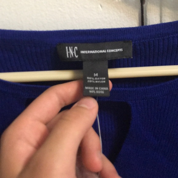 Women’s sweater!!! (Size medium) - Picture 3 of 5